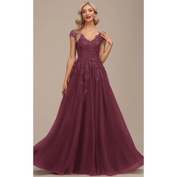 JJ's House Dresses & Skirts - JJ's House Burgundy Lace Sequin Tulle A-Line Evening Gown Prom Dress